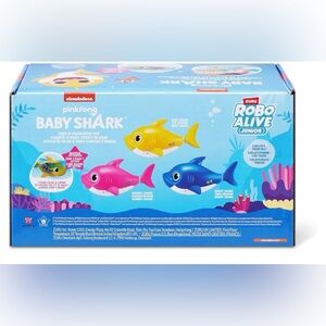 ZURU Robo Alive Baby Shark Singing & swimming Bath Toy